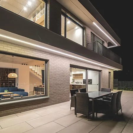 Villa From Magazine Cover Mountain Haven Family Getaway *